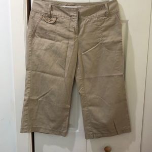 Charlotte Russe capris